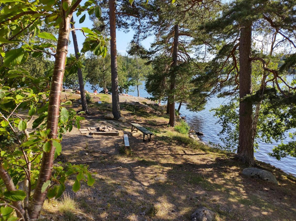 Varhaga Vandrarhem Sjuntorp Buitenkant foto