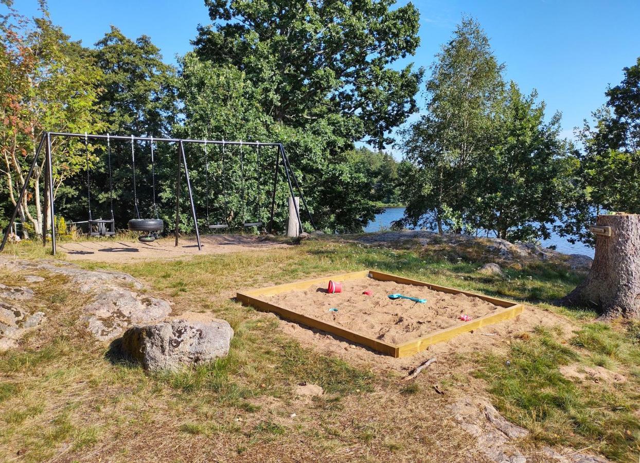 Varhaga Vandrarhem Sjuntorp Buitenkant foto