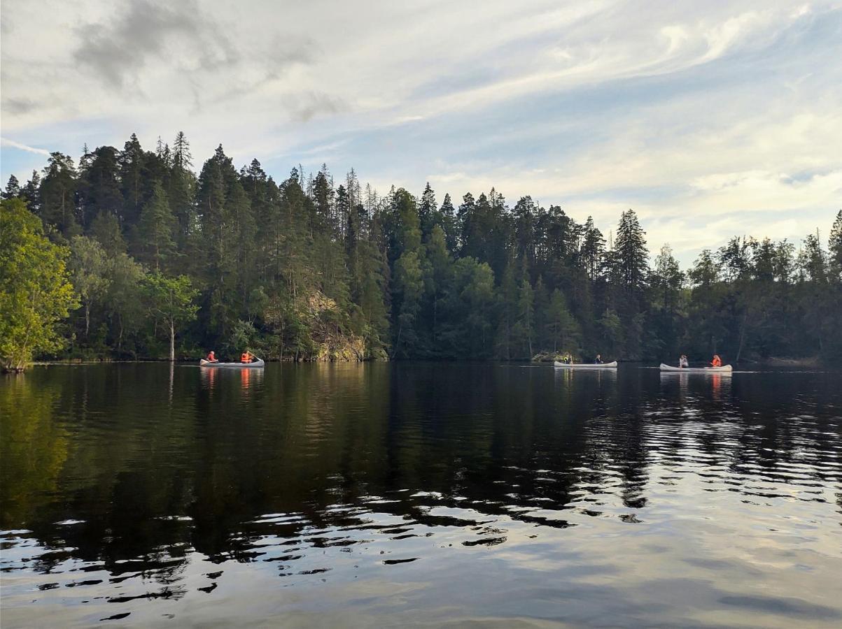 Varhaga Vandrarhem Sjuntorp Buitenkant foto