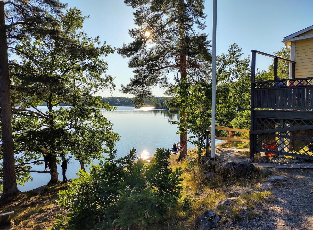 Varhaga Vandrarhem Sjuntorp Buitenkant foto