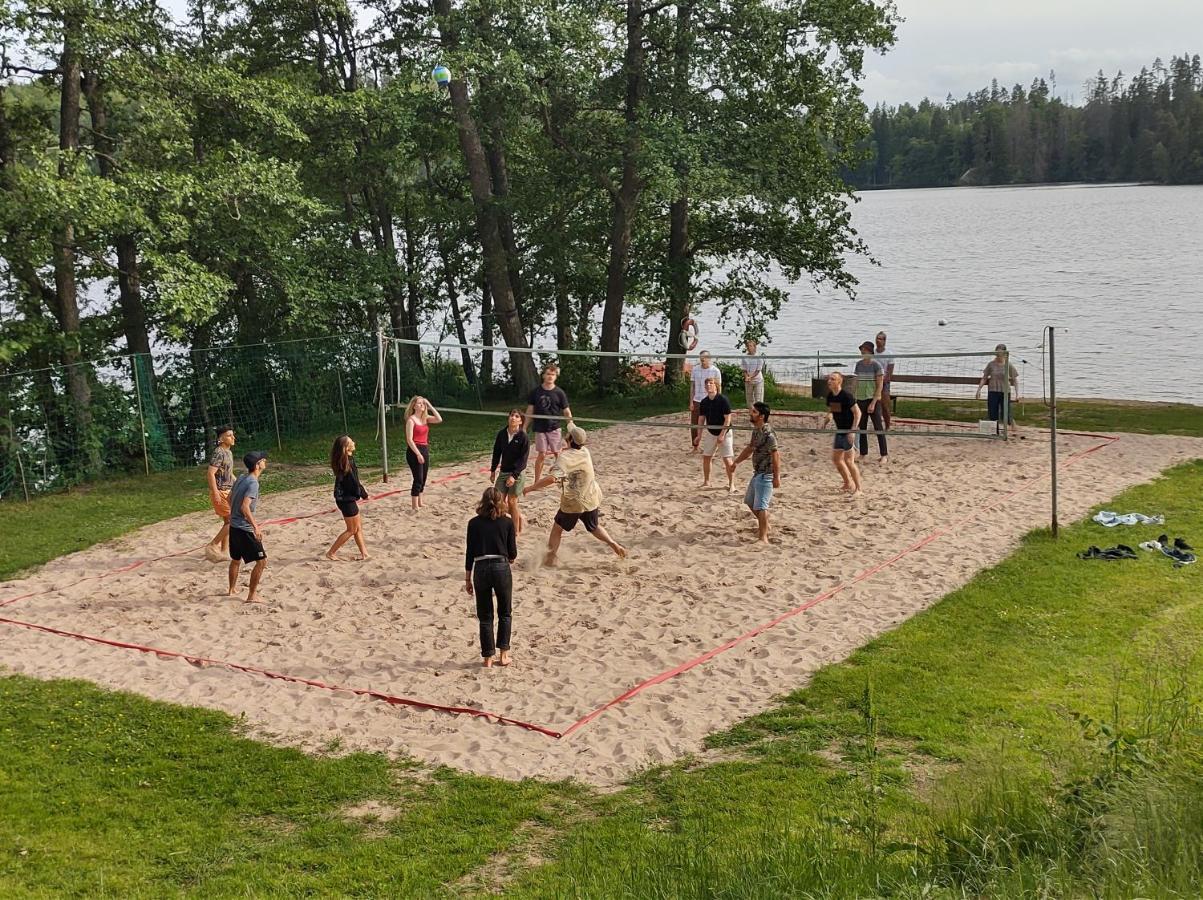 Varhaga Vandrarhem Sjuntorp Buitenkant foto