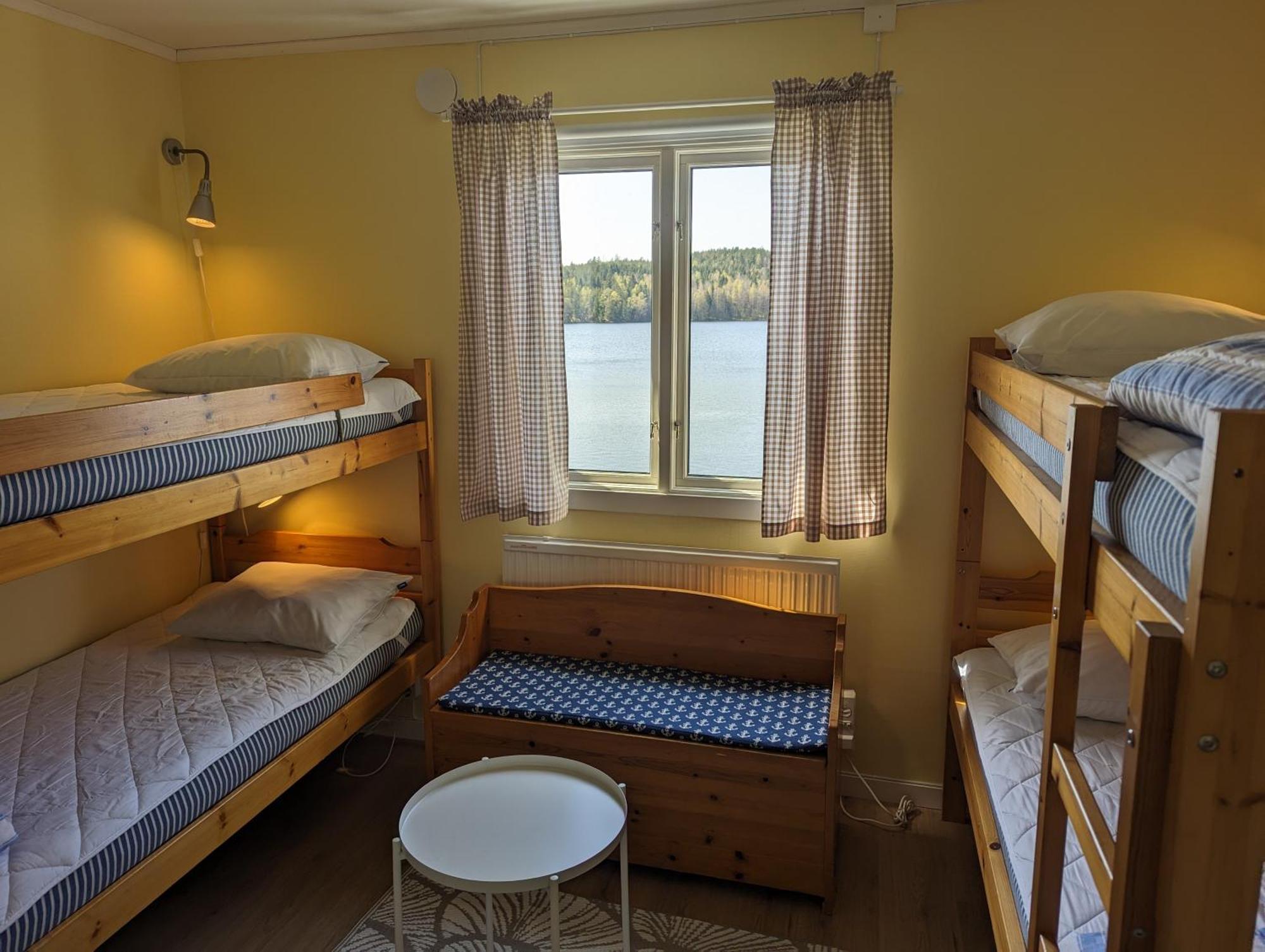 Varhaga Vandrarhem Sjuntorp Buitenkant foto